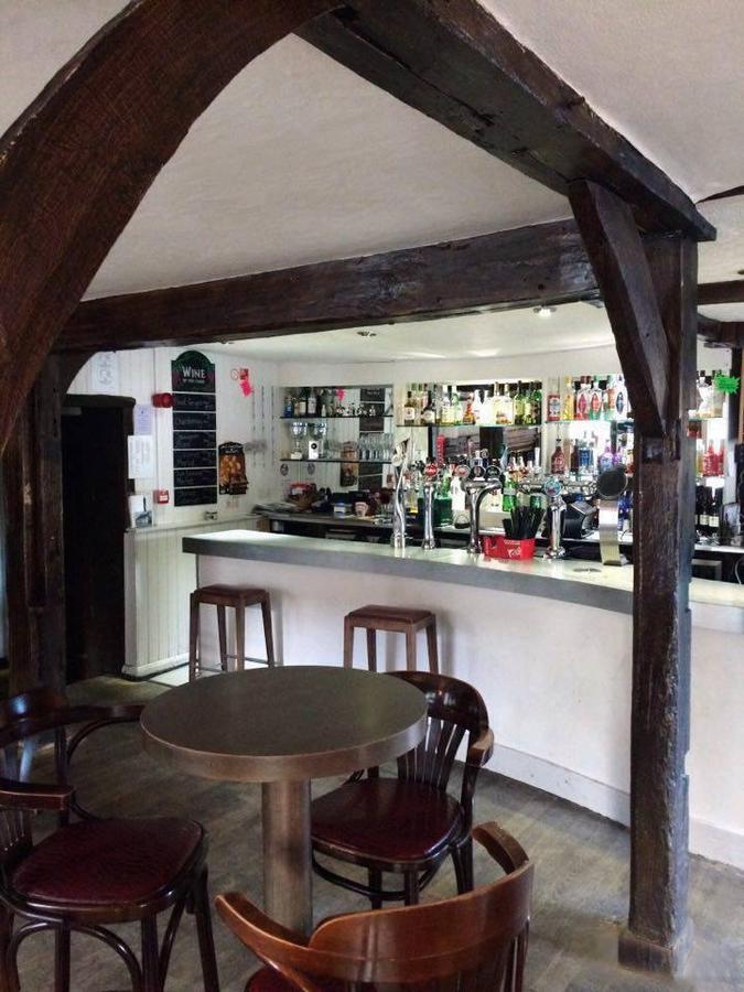 The Chequers Acomodação com café da manhã Royston  Exterior foto